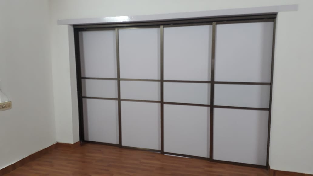 lowest-price-lacquer-glass-wardrobe-designs-in-gurgaon-gurugram-best-price-cheapest-price-glass-wardrobe-gurgaon-india